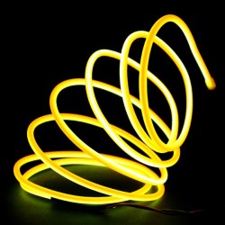 Neon tuning auto jaune